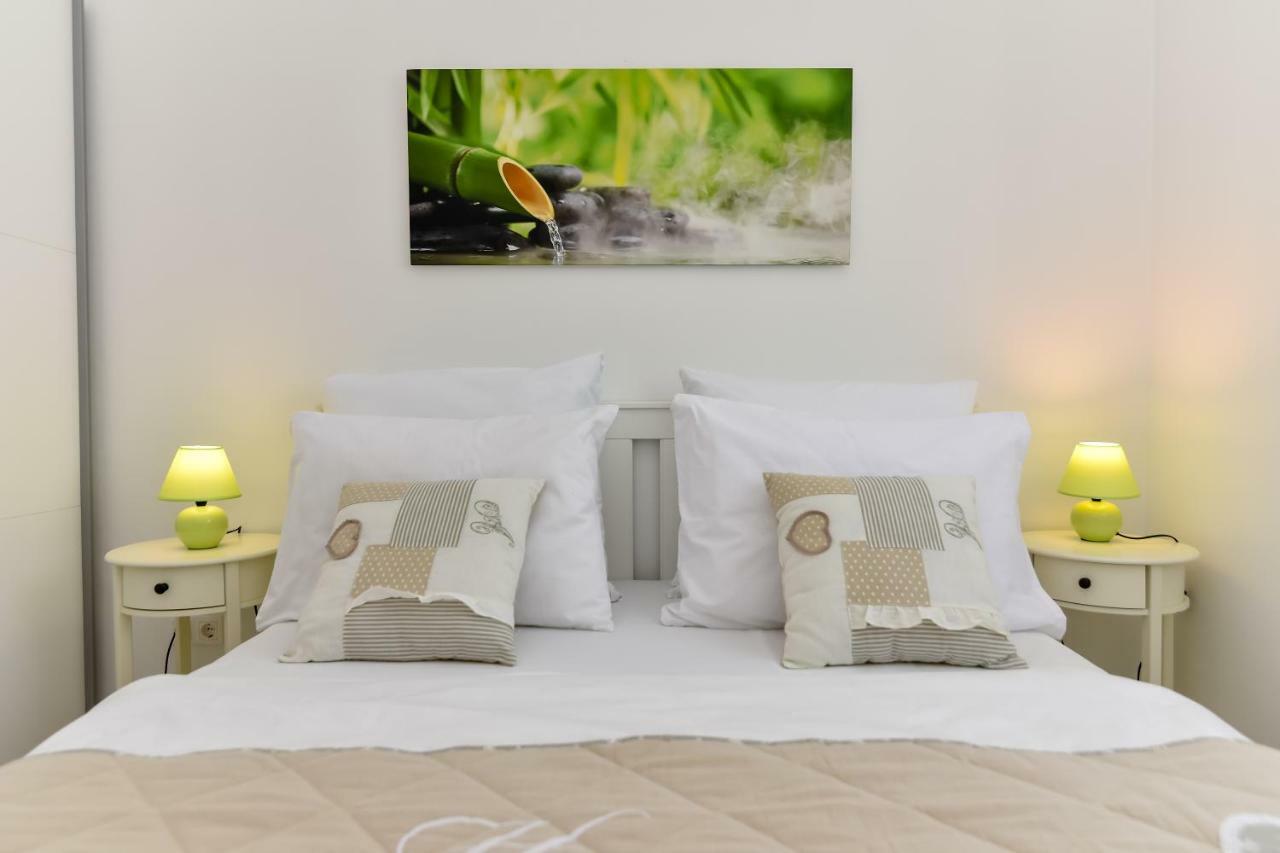 Denis Apartment Вир Екстериор снимка